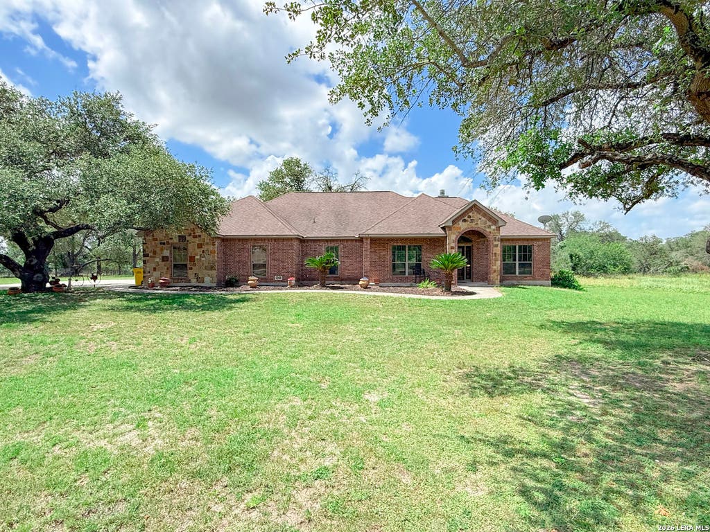 Photo of 124 County Road 6879, Natalia, TX 78059 (MLS # 1993927)