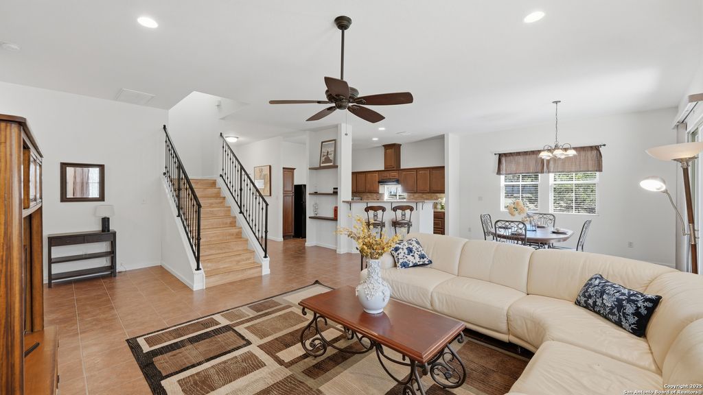 Photo of 175 Crazy Horse Trail, Canyon Lake, TX 78133 (MLS # 1922231)