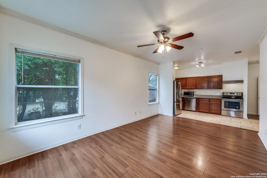 Photo of 610 Viendo, San Antonio, TX 78201 (MLS # 1929877)