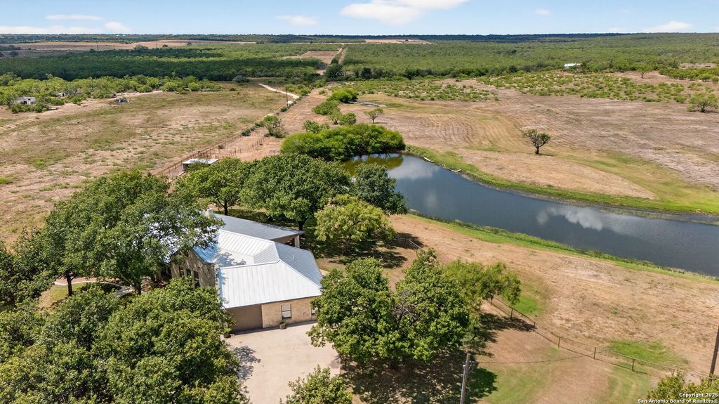 Photo of 2220 FM 1343, Devine, TX 78016 (MLS # 1923416)