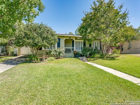 A home in Terrell Hills