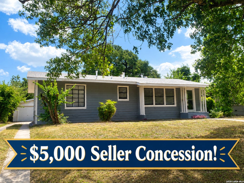 Photo of 308 Larchmont Dr, San Antonio, TX 78209 (MLS # 2002015)