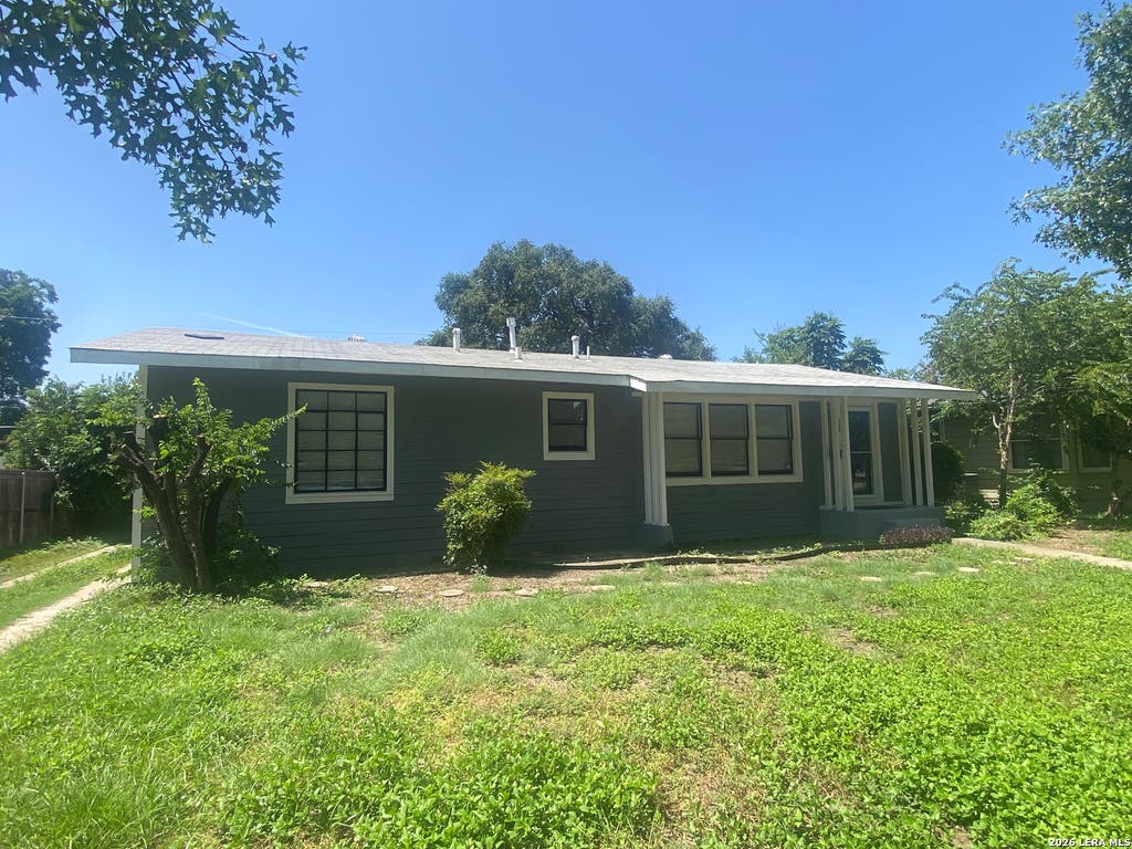 Photo of 308 Larchmont Dr, San Antonio, TX 78209 (MLS # 2002015)