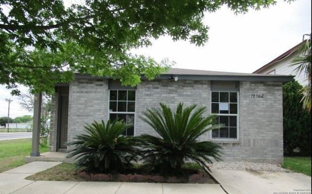 Photo of 10302 Shady Meadows, San Antonio, TX 78245 (MLS # 1929608)