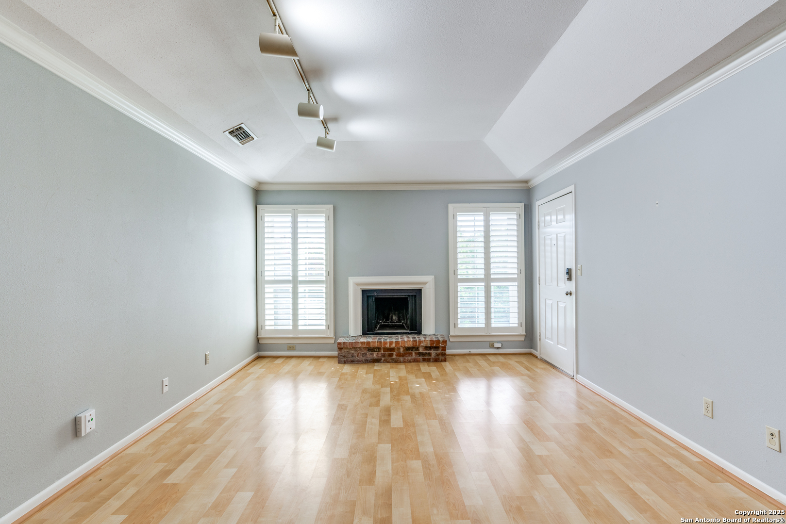 201 Ellwood St 120