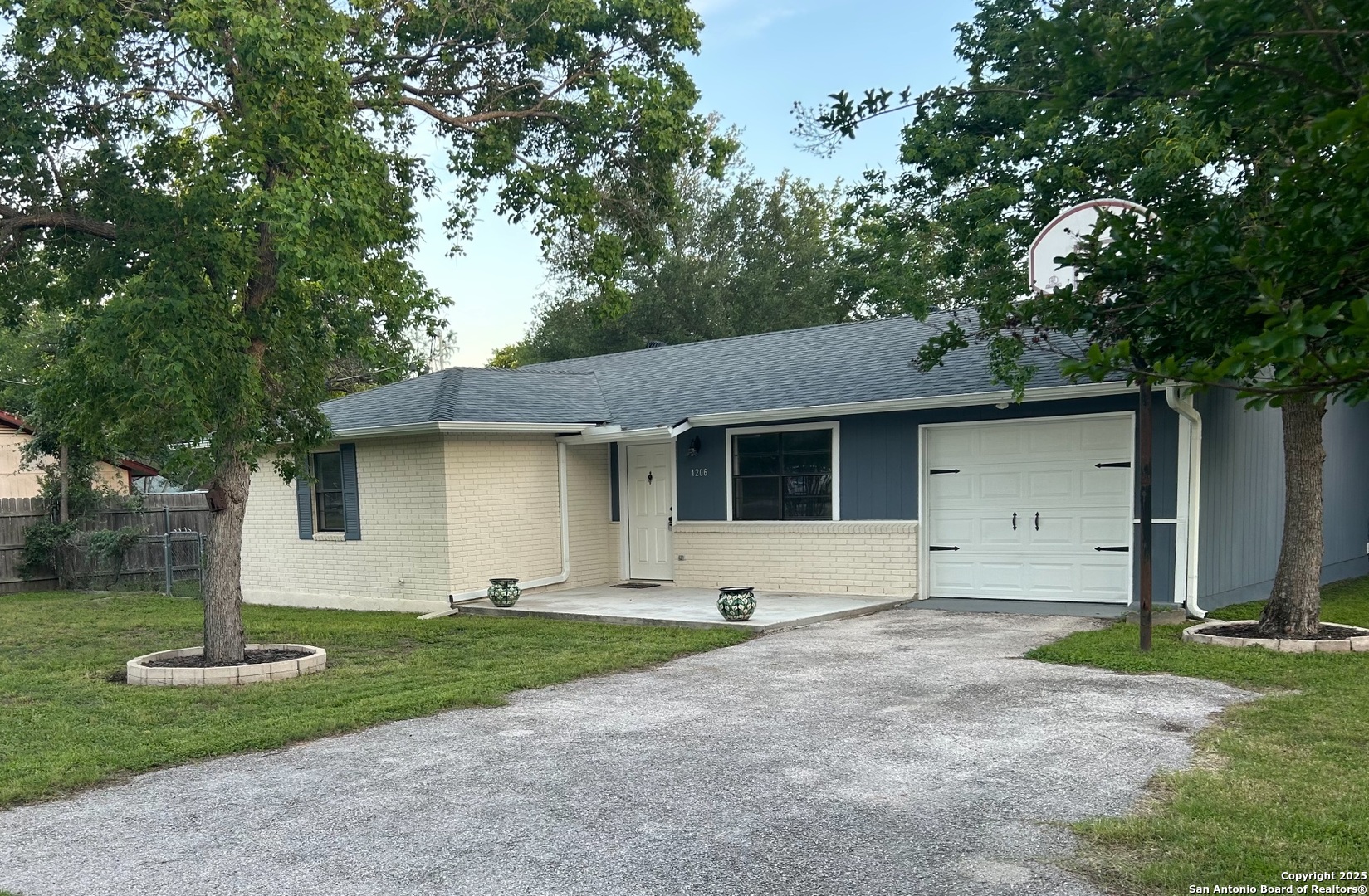Listing image 6
