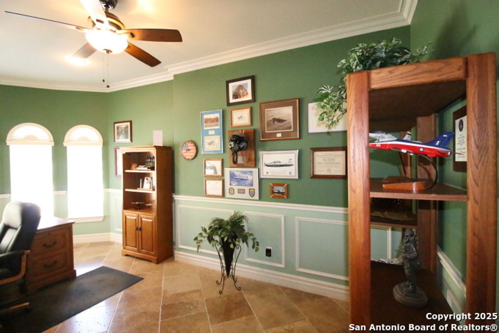 listing image 125