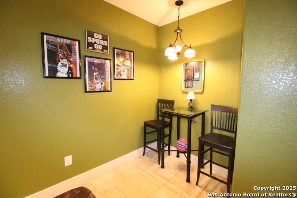 listing image 160