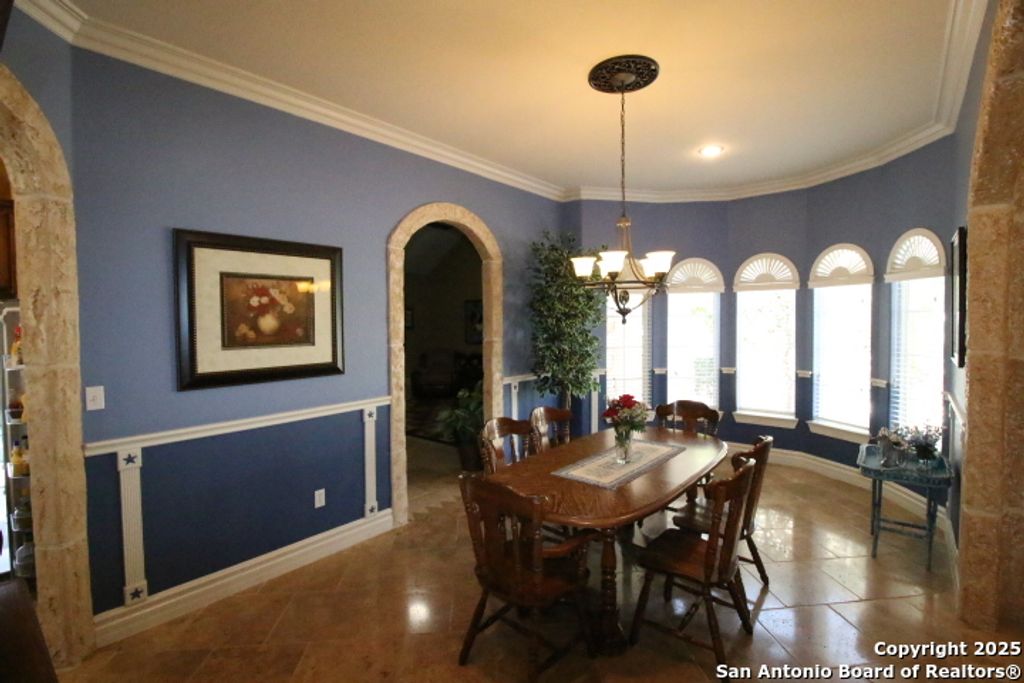 listing image 116