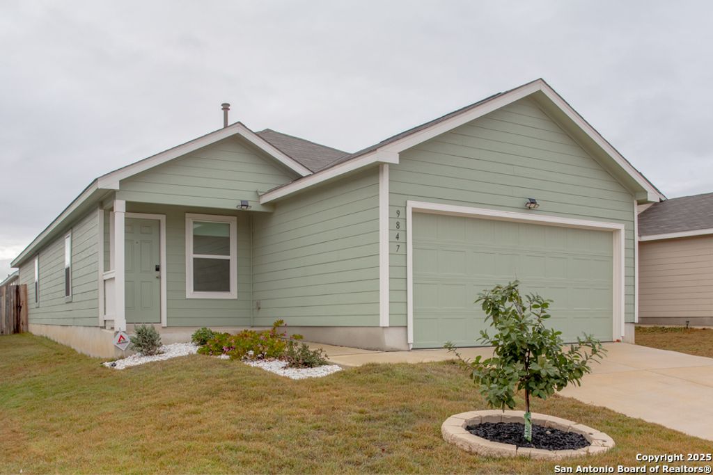 Photo of 9847 Sanborn Grist, San Antonio, TX 78254 (MLS # 1929898)