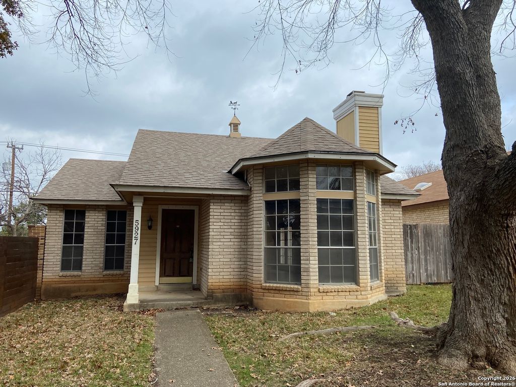 Photo of 5927 Heather View, San Antonio, TX 78249 (MLS # 1927951)