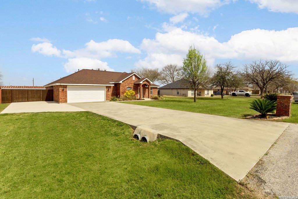 Photo of 1456 Prairie Rose, Seguin, TX 78155 (MLS # 1948553)