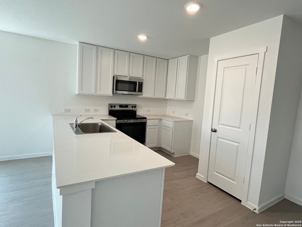 Photo of 3460 canyon, Seguin, TX 78155 (MLS # 1897361)