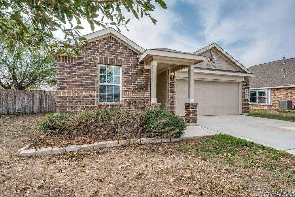 Photo of 10307 Owl Woods, Schertz, TX 78154 (MLS # 1932536)
