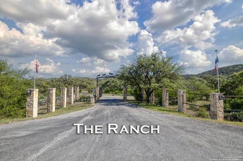 8 Camino del Rancho ConCan TX 78838