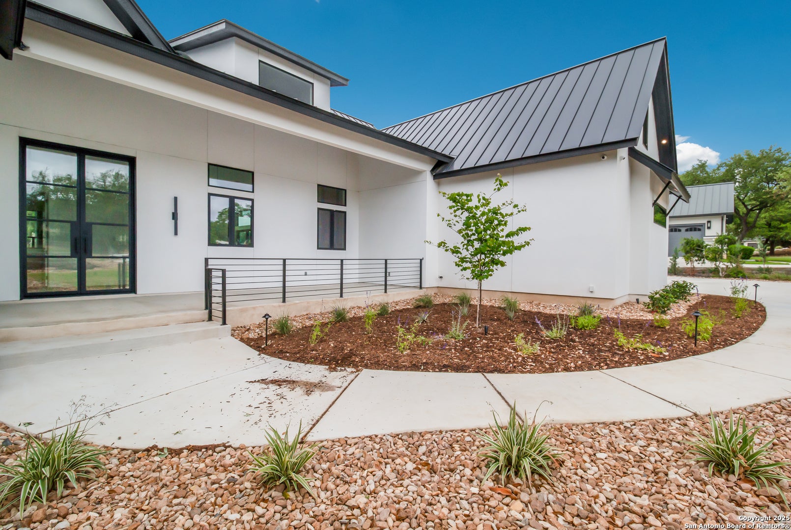 430 ARTHUR CT