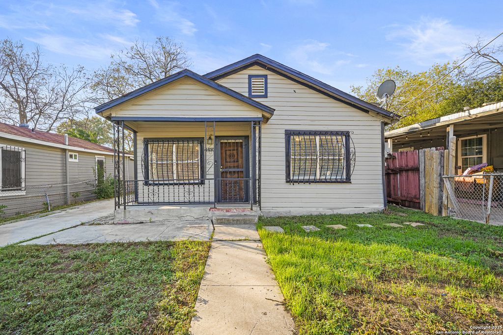 Photo of 4410 Buena Vista, San Antonio, TX 78237 (MLS # 1929506)