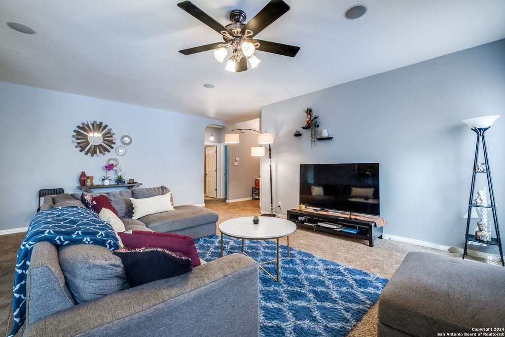 Photo of 13627 Topaz, Helotes, TX 78023 (MLS # 1938165)