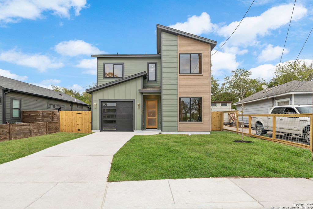 Photo of 235 Oelkers, San Antonio, TX 78204 (MLS # 1924686)