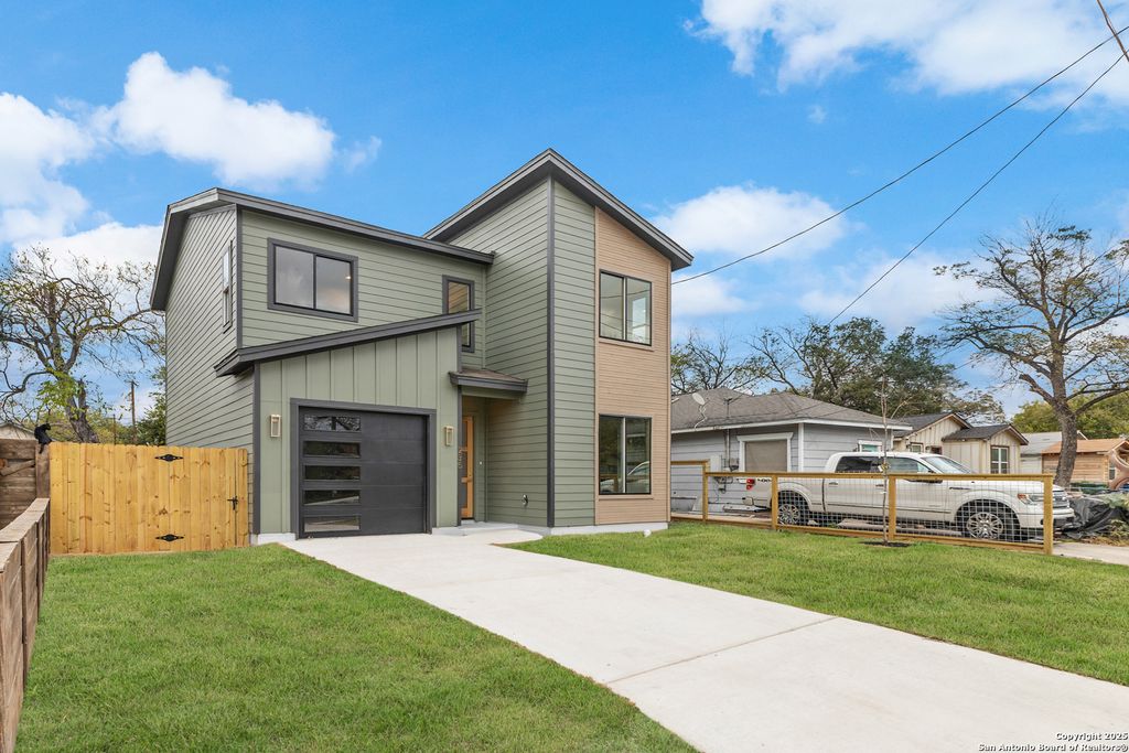 Photo of 235 Oelkers, San Antonio, TX 78204 (MLS # 1924686)