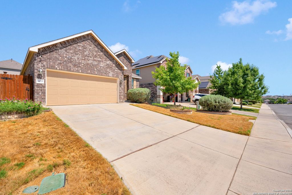 Photo of 14019 Elounda, San Antonio, TX 78245 (MLS # 1892421)