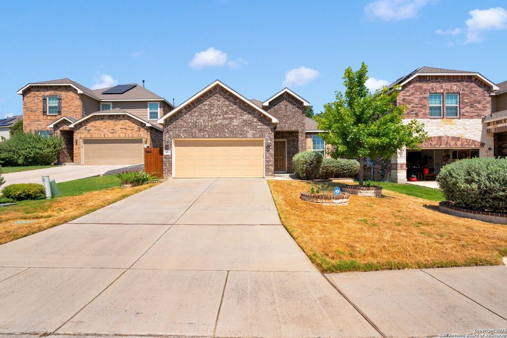 Photo of 14019 Elounda, San Antonio, TX 78245 (MLS # 1892421)