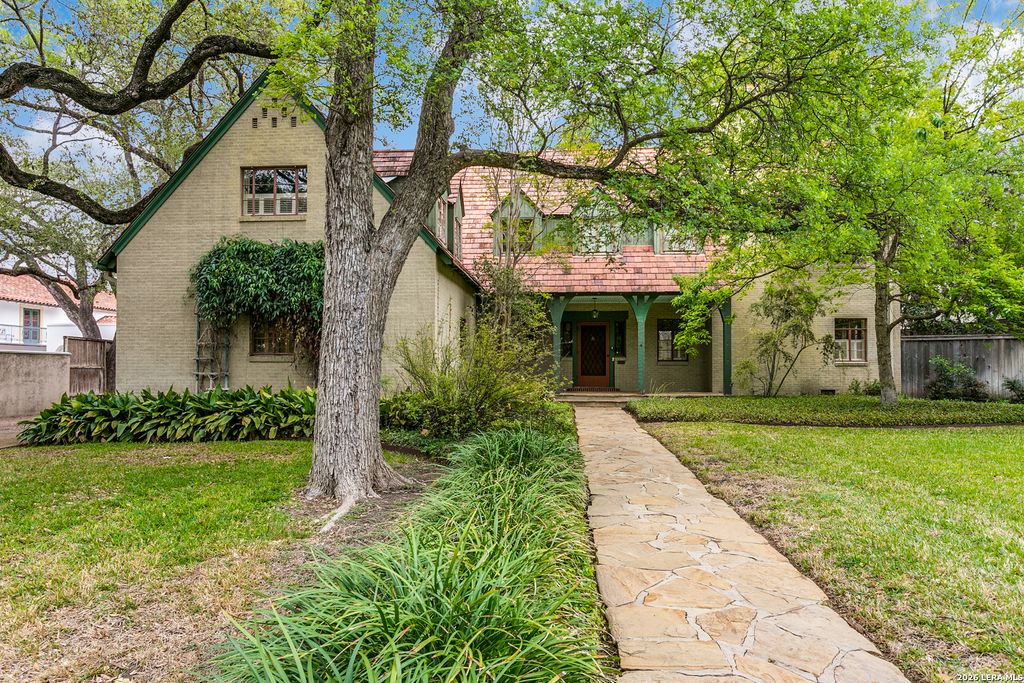 Photo of 144 Thelma, San Antonio, TX 78212 (MLS # 1955437)