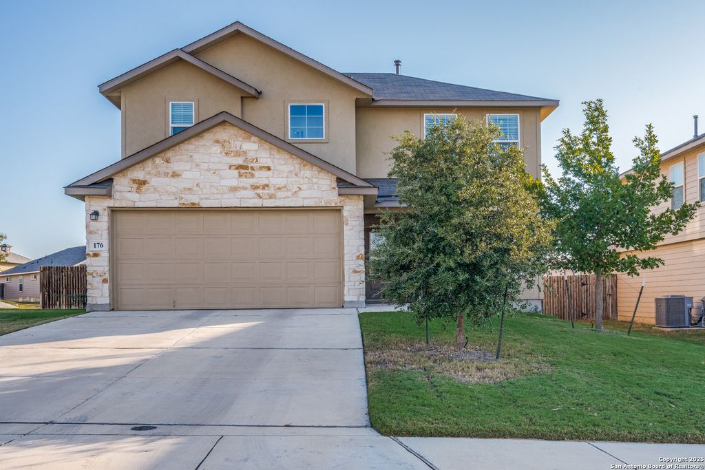 Photo of 176 Harley Hay, Cibolo, TX 78108 (MLS # 1914726)