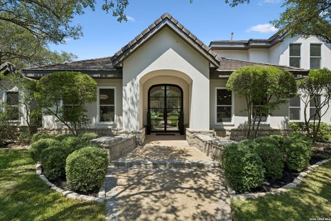 Photo of 203 Durand Oak, Shavano Park, TX 78230 (MLS # 2005136)