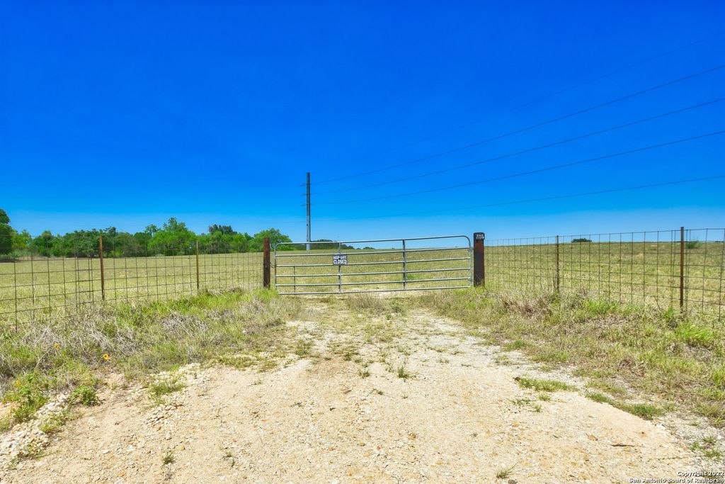 Photo of 1230 COUNTY ROAD 301, Floresville, TX 78114 (MLS # 1852585)