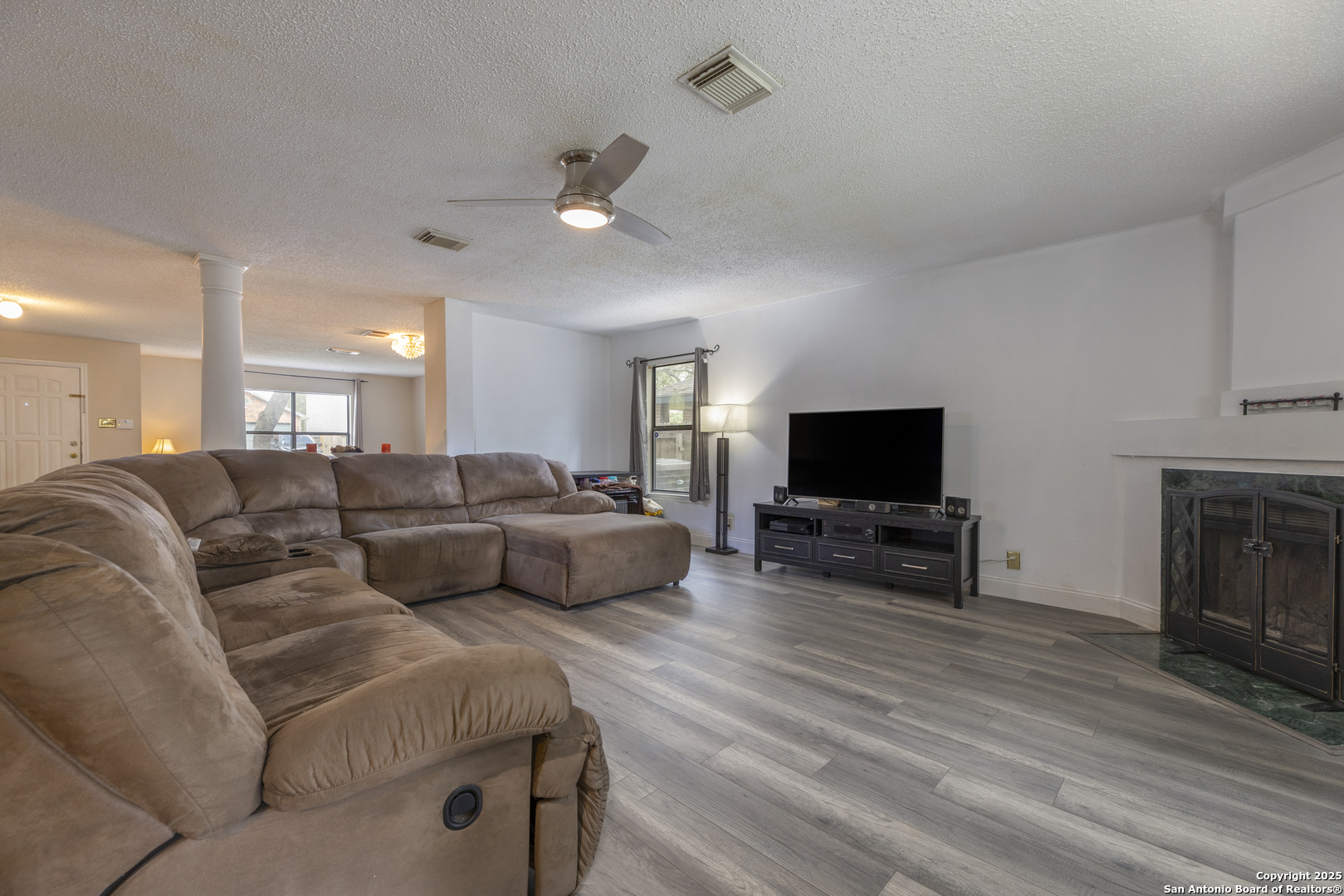 8922 Rue De Lis