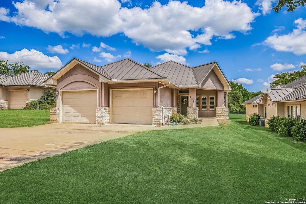 Photo of 232 fault line, Horseshoe Bay, TX 78657 (MLS # 1940386)