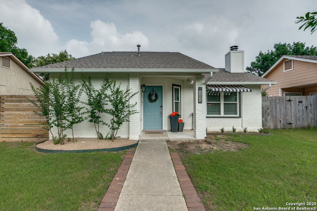 Photo of 13814 George Road, San Antonio, TX 78231 (MLS # 1916750)