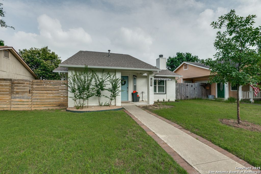 Photo of 13814 George Road, San Antonio, TX 78231 (MLS # 1916750)