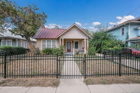 Photo of 515 E COURTLAND PL, San Antonio, TX 78212 (MLS # 1957356)