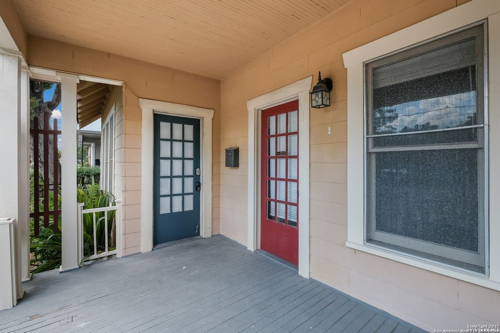 Photo of 515 E COURTLAND PL, San Antonio, TX 78212 (MLS # 1957356)