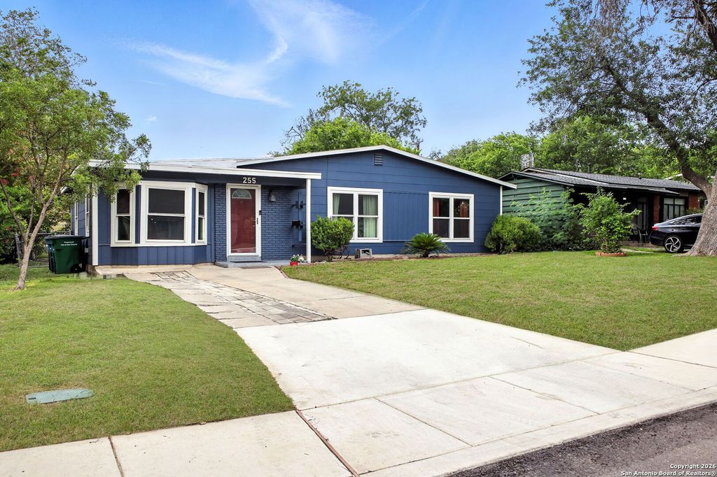 Photo of 255 Trudell Dr, San Antonio, TX 78213 (MLS # 1934068)
