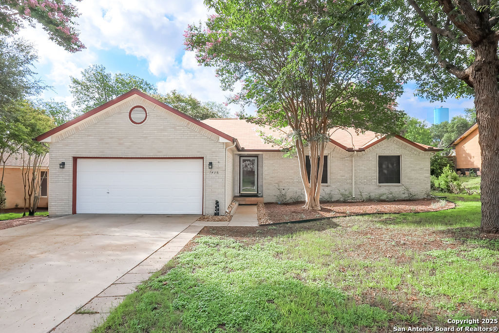 7438 Oak Marsh St.