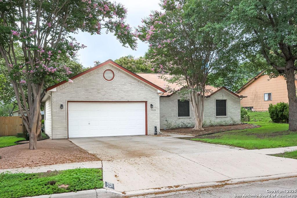 7438 Oak Marsh St.