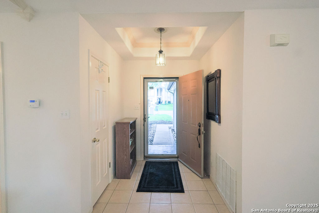 7438 Oak Marsh St.