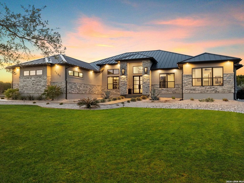 Photo of 1709 Paradise Pkwy, Canyon Lake, TX 78133 (MLS # 1944501)