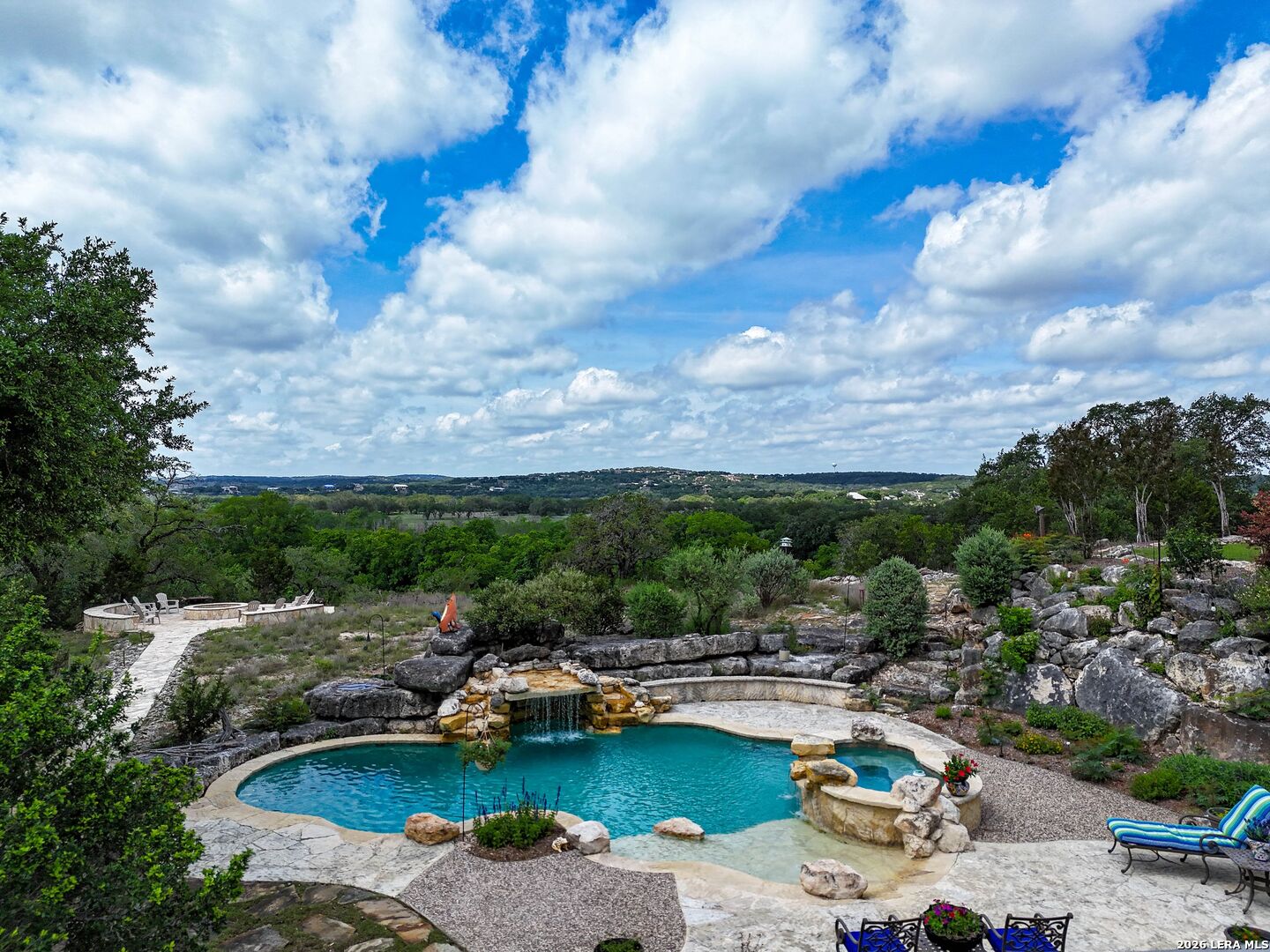 209 River Cliff Place