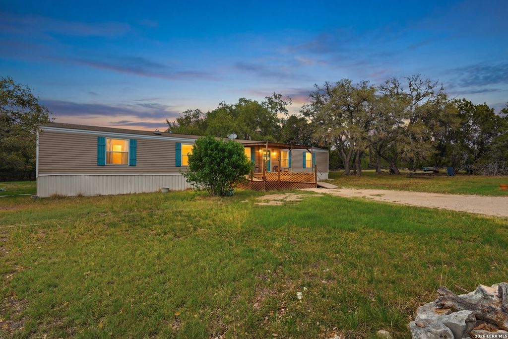 Photo of 169 Oak Hollow Drive, Pipe Creek, TX 78063 (MLS # 1954529)