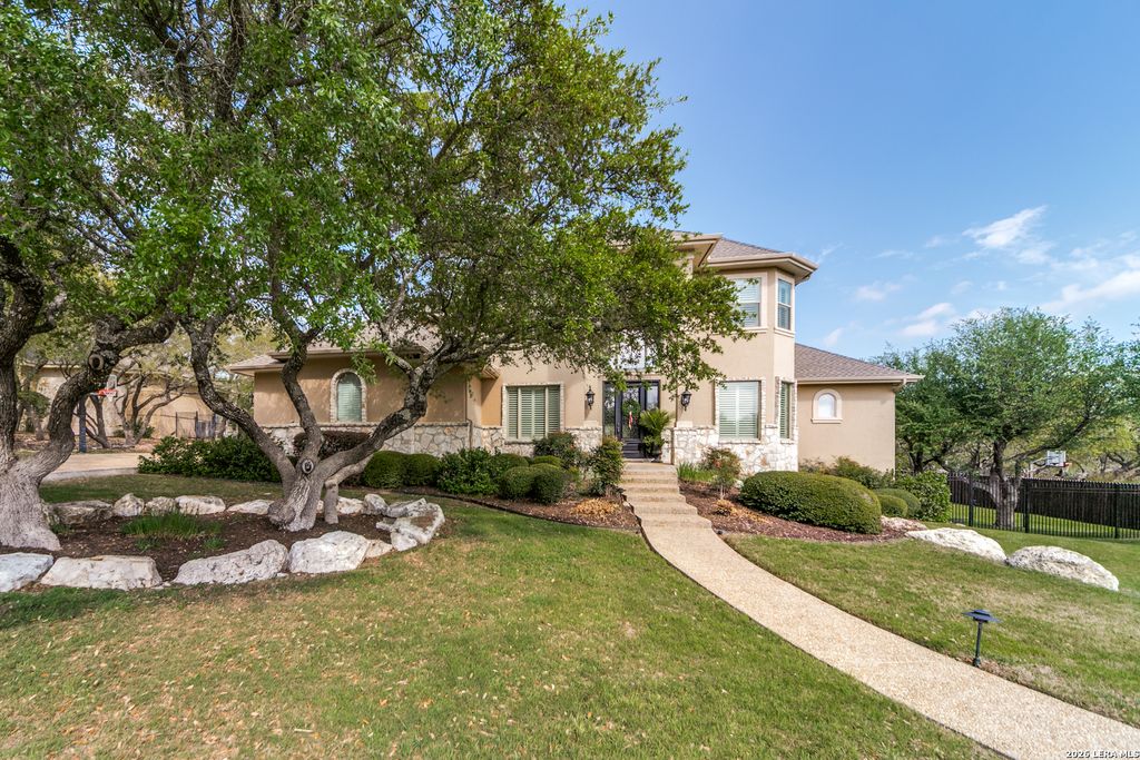 Photo of 823 FAWNWAY, San Antonio, TX 78260 (MLS # 1952287)