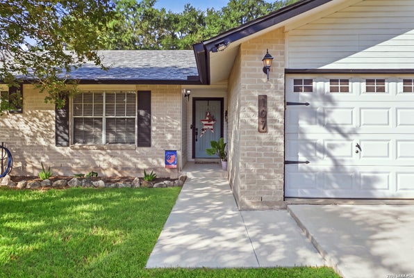 107 SUMMER BREEZE, CASTROVILLE, TX 78009 - Image 1999c16ccaffe0179eabc7637ce95e99/2729110453