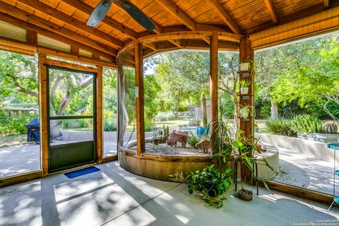 A home in Terrell Hills