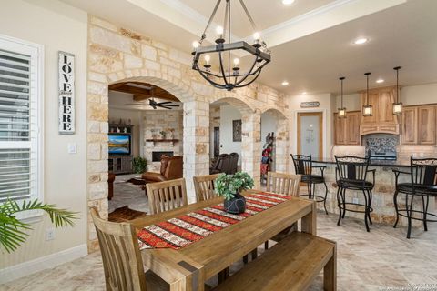 A home in Floresville