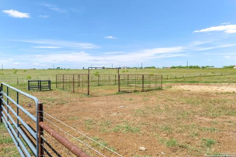 A home in Floresville