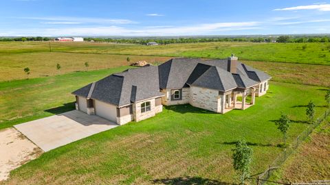 A home in Floresville