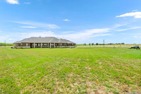 A home in Floresville